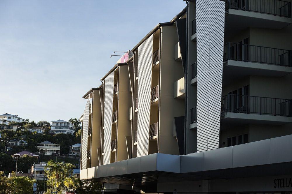 Grand Hotel And Apartments Townsville Exterior photo